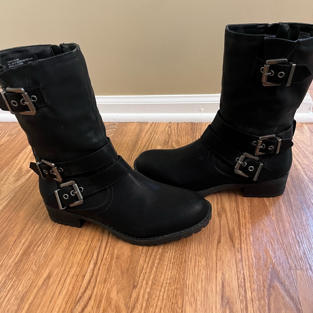 COPY - Black motorcycle boots